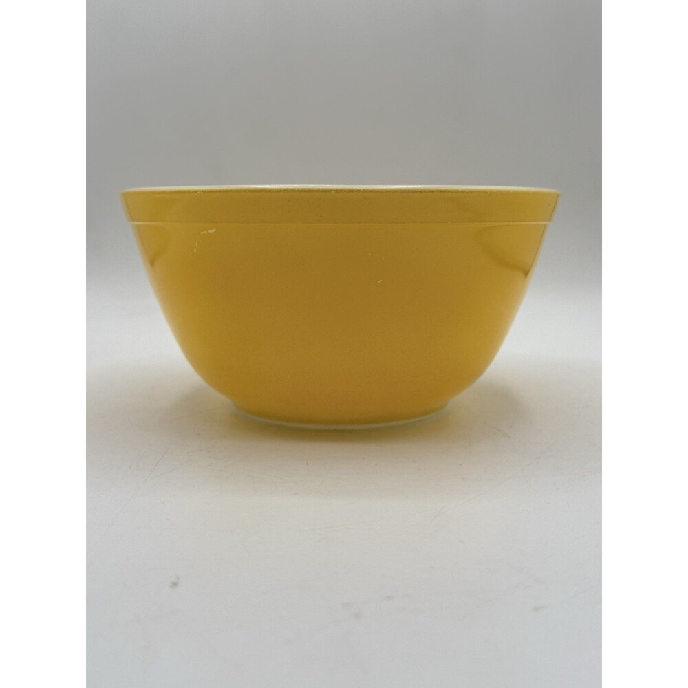 PYREX Yellow 402 1 1/2 1.5 QT Nesting Mixing Bowl Primary Color Made in USA